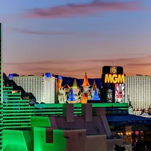 Mgm Signature-16-702 1br 2ba Balcony Holiday home